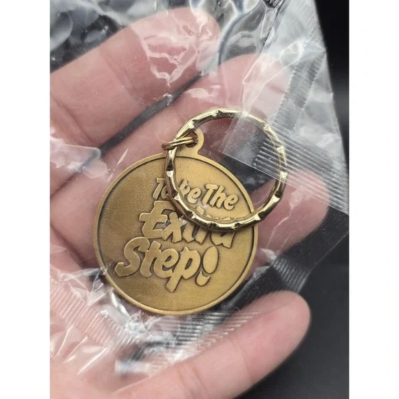 1969 Commemorative Key Chain/Pendant Man's First Step on Moon Neil Armstrong - Picture 2 of 2